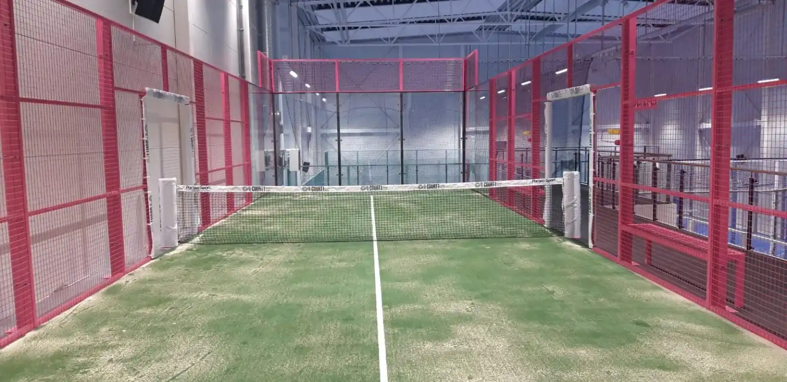 Court 1 padel club in Schweden